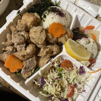 Dell's Kitchen and Bakery - Kawagoe Karaage - Asian Fusion Near Me - Honolulu, Hawaii Dell's Kitchen and Bakery - Kawagoe Karaage - Asian Fusion Near Me - Honolulu, Hawaii