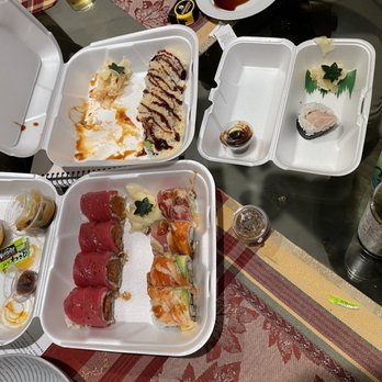 Heemo Sushi - TunaLovers, Blue Moon, (there was) South, Crunch and almost gone yellowtail rolls - Sushi Bars Near Me - Duarte, California Heemo Sushi - TunaLovers, Blue Moon, (there was) South, Crunch and almost gone yellowtail rolls - Sushi Bars Near Me - Duarte, California