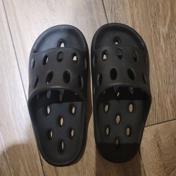 PSY Spa USA - They provide slippers that are so cute - Skin Care Near Me - San Leandro, California