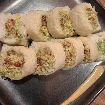 Mikuni - Zig zag soft shell crab roll - Japanese Near Me - Davis, California Mikuni - Zig zag soft shell crab roll - Japanese Near Me - Davis, California