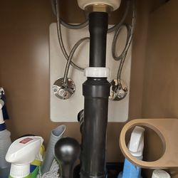 Handy Manny Works - Drain replacement