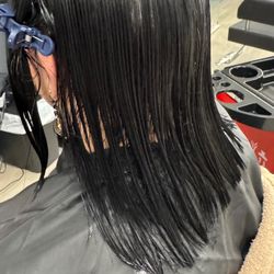 Barbie Salon & Boutique 