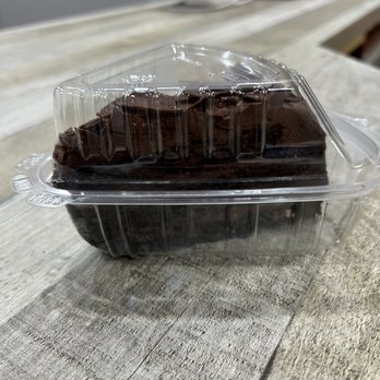 River Edge Pizza Kitchen - Chocolate cake - Italian Near Me - River Edge, New Jersey