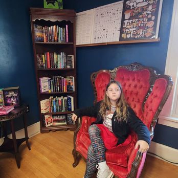 Black Cat Books and Oddities - Bookstores Near Me - Medina, Ohio