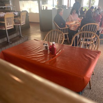 Anthony's Beach Cafe - Dirty table - Seafood Near Me - Edmonds, Washington