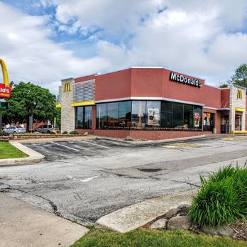 McDonald's - Storefront for McDonald's Oconomowoc - Burgers Near Me - Oconomowoc, Wisconsin McDonald's - Storefront for McDonald's Oconomowoc - Burgers Near Me - Oconomowoc, Wisconsin