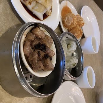 Canton House - Steam rice rolls, Steamed Spare Ribs with Black Bean Sauce, fried shrimp ball, veggie dumplings (try the chili sauce they give you) - Dim Sum Near Me - Chamblee, Georgia