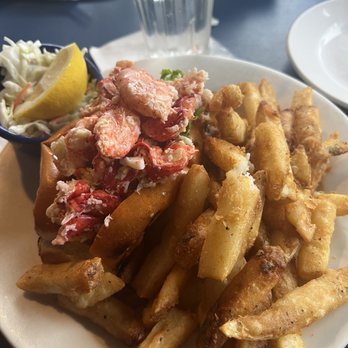 Boston Sail Loft - Bars Near Me - Boston, Massachusetts