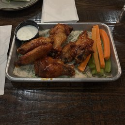 Bourbon Buffalo wings .... With a side of IPA!