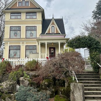 Victorian Belle - Mansion View from the Front - Venues & Event Spaces Near Me - Portland, Oregon Victorian Belle - Mansion View from the Front - Venues & Event Spaces Near Me - Portland, Oregon