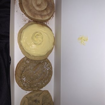 Crumbl - Madison - Snicker doodle, Pineapple Cookie, Butter Cookie & Chocolate Chip - Bakeries Near Me - Madison, Mississippi