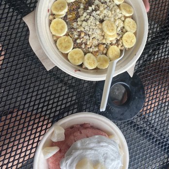 Kula Shave Ice - Mana Bowl and Strawberry Lilikoi shave ice w mochi and haupia cream - Shaved Ice Near Me - Hilo, Hawaii