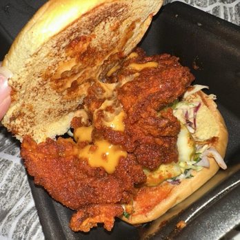 Dave's Hot Chicken - Sandwich - Chicken Shop Near Me - Chesterfield, Missouri Dave's Hot Chicken - Sandwich - Chicken Shop Near Me - Chesterfield, Missouri