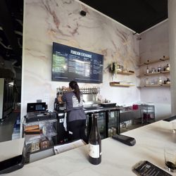 Foreign Exchange Brewing - Bar area