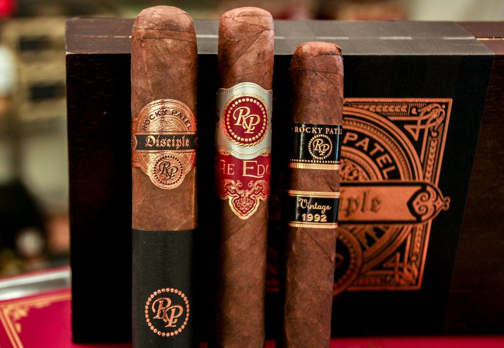 ELAB SMOKERS BOUTIQUE Updated September 2024 18 Photos 2375