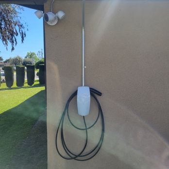 Guzman Electric - Electricians Near Me