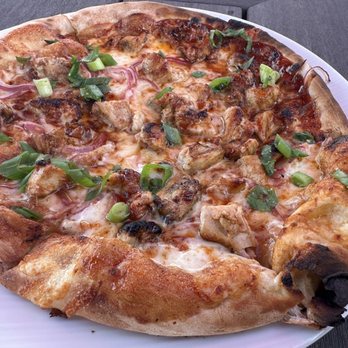 The Orchard Grille at Applecrest Farm - BBQ Chicken Pizza - Breakfast & Brunch Near Me - Hampton Falls, New Hampshire