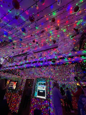 Coach House Entertainment by null