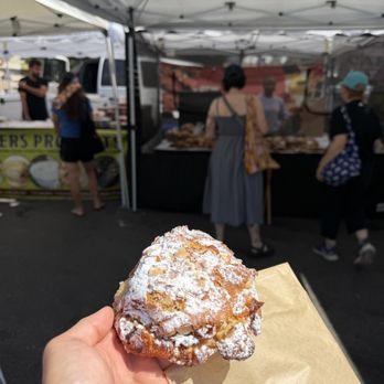 Le Saint Honore - Chocolate Almond Croissant - Bakeries Near Me - Irvine, California Le Saint Honore - Chocolate Almond Croissant - Bakeries Near Me - Irvine, California