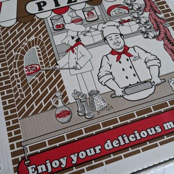 Glenoaks Deli and Pizza - a chef in a kitchen - Pizza Near Me - Glendale, California Glenoaks Deli and Pizza - a chef in a kitchen - Pizza Near Me - Glendale, California