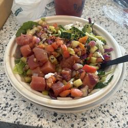 Crazy Bowls & Wraps - Poke Bowl