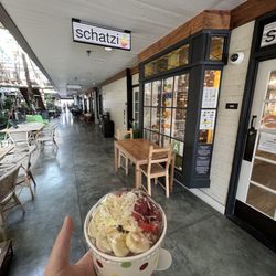 Schatzi - Storefront