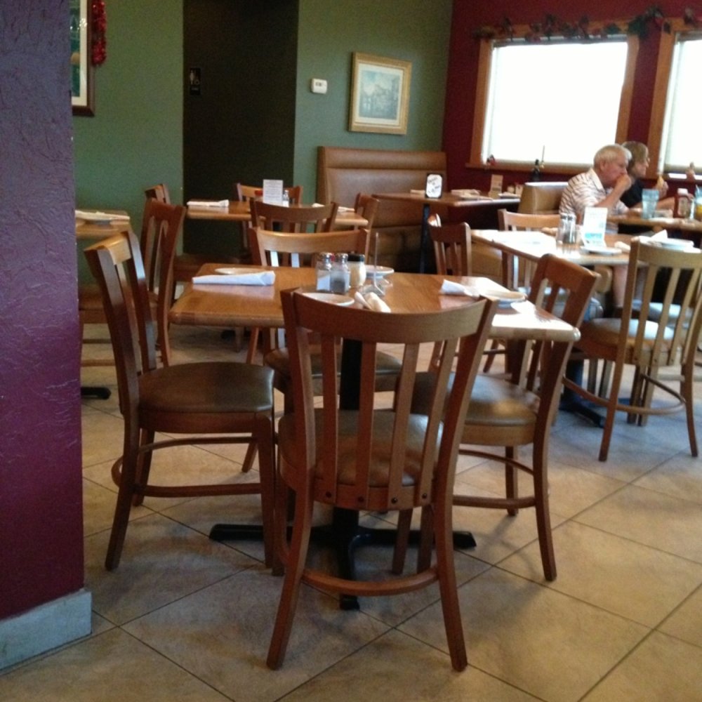 Baldino's Italian Restaurant - Tables - Pizza Near Me - Tequesta, Florida Baldino's Italian Restaurant - Tables - Pizza Near Me - Tequesta, Florida