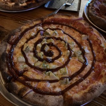 Amici 30A Italian Kitchen - Bbq chicken pizza - Italian Near Me - Inlet Beach, Florida Amici 30A Italian Kitchen - Bbq chicken pizza - Italian Near Me - Inlet Beach, Florida