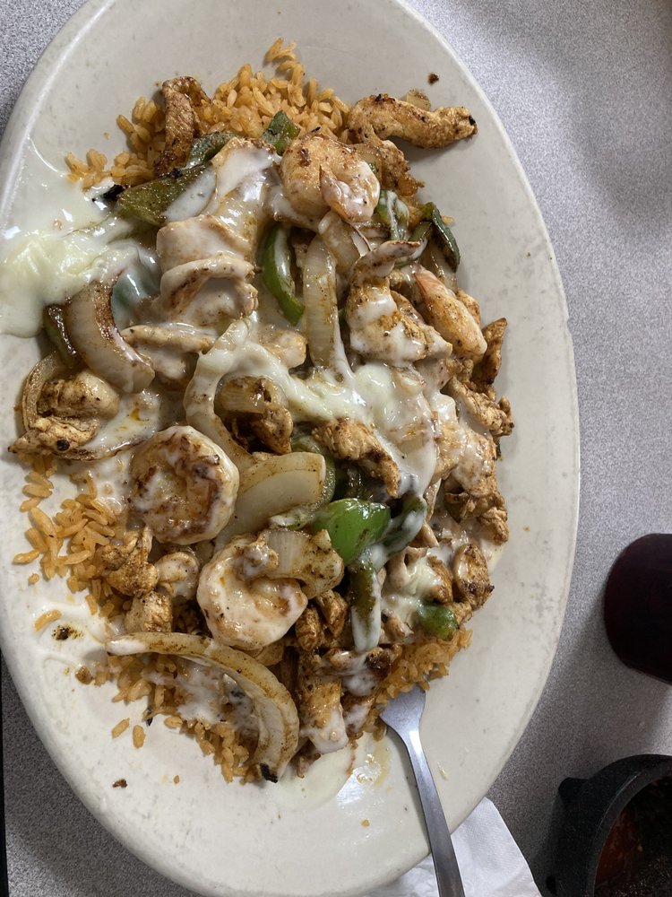 LOS TUCANES Updated July 2024 12 Photos 101 E Wilbur D Mills Ave