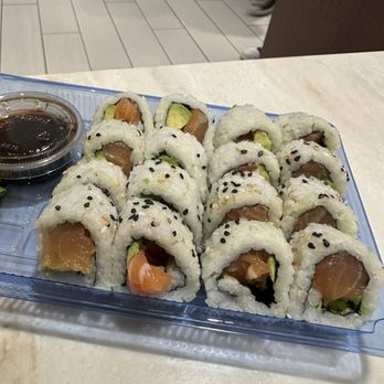 Mi'hito Sushi Laboratory - Salmon avocado rolls for kiddo - Sushi Bars Near Me - Toronto, Ontario Mi'hito Sushi Laboratory - Salmon avocado rolls for kiddo - Sushi Bars Near Me - Toronto, Ontario