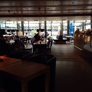 J.A Pripps - Lugn morgon på JA. - Pubs Near Me - Göteborg, O