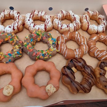 Mochinut - FUNnel Cake, Taro Churro, Korean grape, Pineapple Dragon fruit and Iced Mocha - Donuts Near Me - Austin, Texas Mochinut - FUNnel Cake, Taro Churro, Korean grape, Pineapple Dragon fruit and Iced Mocha - Donuts Near Me - Austin, Texas