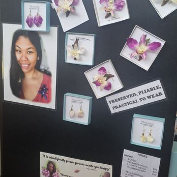 Real Flower Jewelry - Real flowers - Flowers & Gifts Near Me - Hilo, Hawaii Real Flower Jewelry - Real flowers - Flowers & Gifts Near Me - Hilo, Hawaii