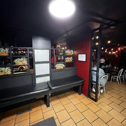 Canos Pizza Palace