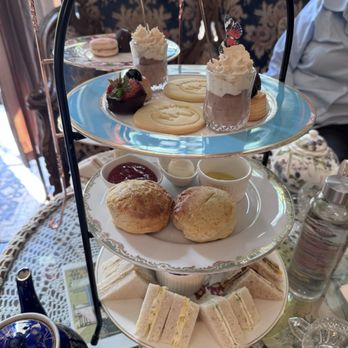 Brooklyn High Low - Tea Rooms Near Me - Brooklyn, New York