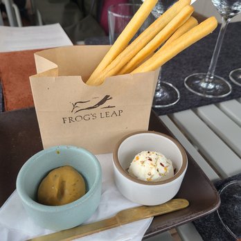 Frog's Leap Winery - Wineries Near Me - Rutherford, California