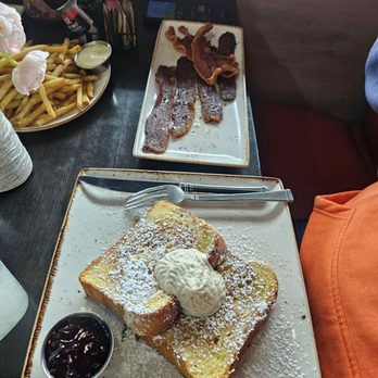 Brothers Brunch House - French Toast and million dollar bacon - Breakfast & Brunch Near Me - Burton, Michigan Brothers Brunch House - French Toast and million dollar bacon - Breakfast & Brunch Near Me - Burton, Michigan