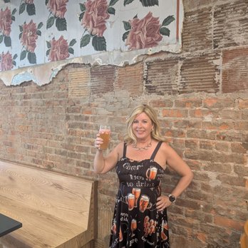 Florian East - Pubs Near Me - Hamtramck, Michigan