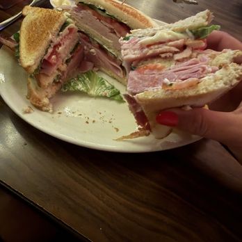 R-Place - Turkey Club - Dive Bars Near Me - Merrillville, Indiana R-Place - Turkey Club - Dive Bars Near Me - Merrillville, Indiana