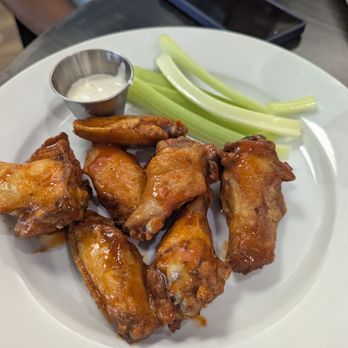 Tips & Tycoons - Chicken wings - American Near Me - Laurel, Maryland