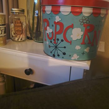 What's Poppin Texas - Refillable tin (3 favors) Butterfinger is my fave. - Candy Stores Near Me - Bedford, Texas What's Poppin Texas - Refillable tin (3 favors) Butterfinger is my fave. - Candy Stores Near Me - Bedford, Texas