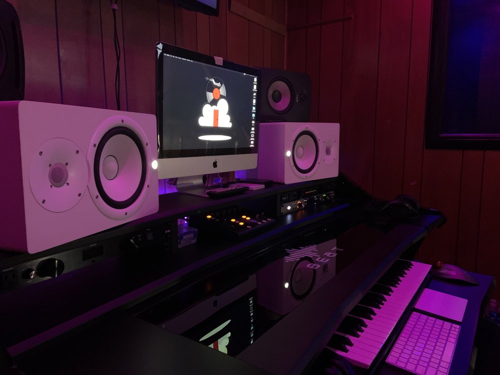 THE UPPER ROOM MUSIC & CULTURAL ARTS STUDIO 17 W Mellen St, Hampton