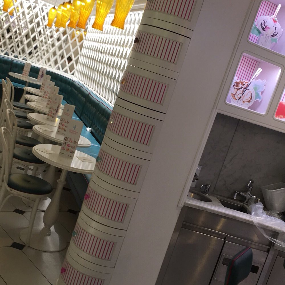 Ice Cream Parlour - Ice Cream & Frozen Yogurt Near Me - London, XGL Ice Cream Parlour - Ice Cream & Frozen Yogurt Near Me - London, XGL