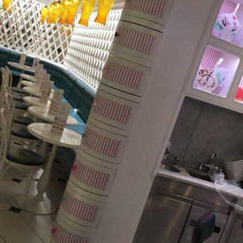 Ice Cream Parlour - Ice Cream & Frozen Yogurt Near Me - London, XGL