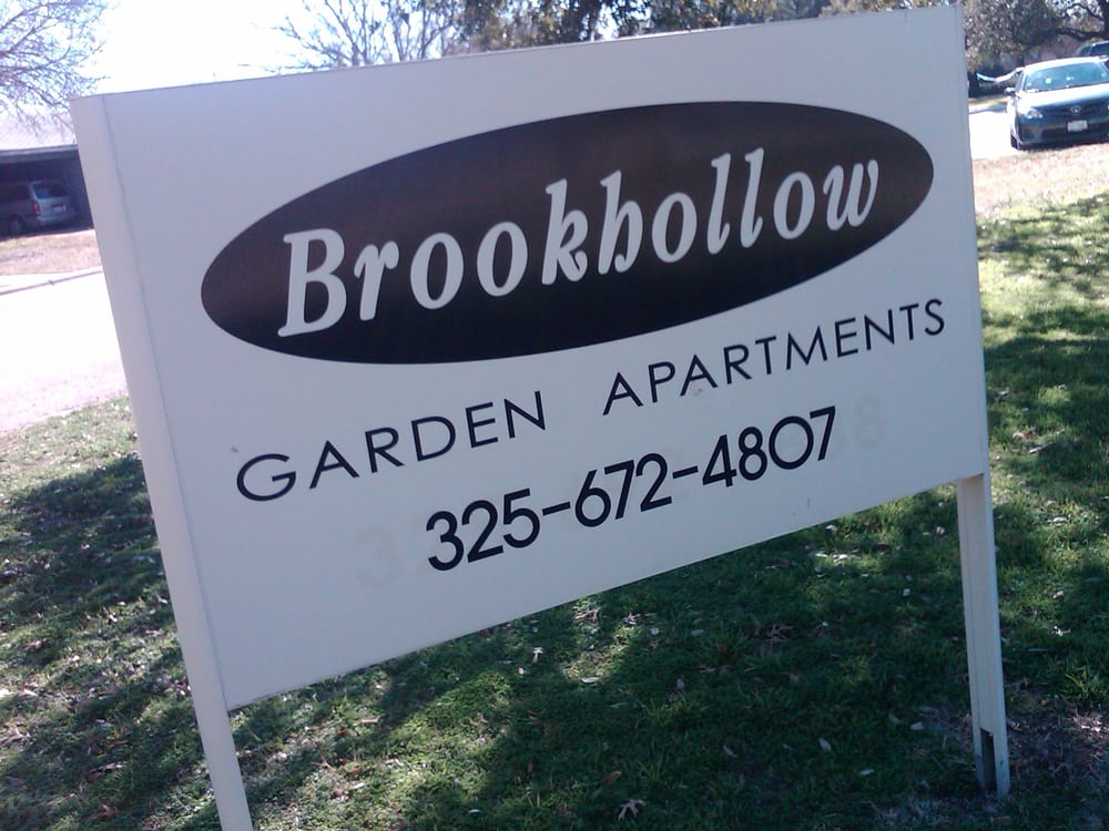 BROOKHOLLOW GARDEN APARTMENTS Updated October 2024 2600 Ivanhoe Ln