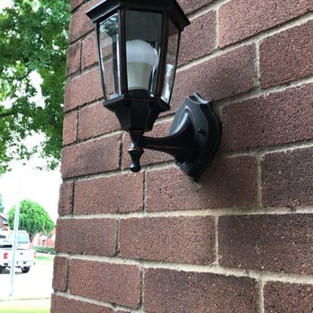 Jay Electric - Richmond - New light by my front door - Electricians Near Me - Fulshear, Texas Jay Electric - Richmond - New light by my front door - Electricians Near Me - Fulshear, Texas