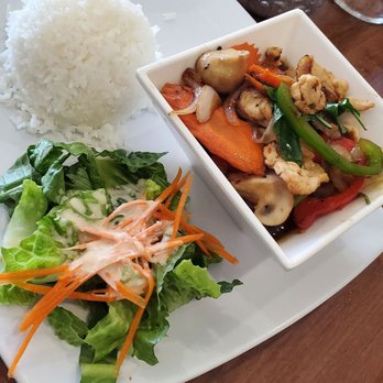 Muay Thai Kitchen - Lunch Basil Chicken - Thai Near Me - San Marcos, California Muay Thai Kitchen - Lunch Basil Chicken - Thai Near Me - San Marcos, California