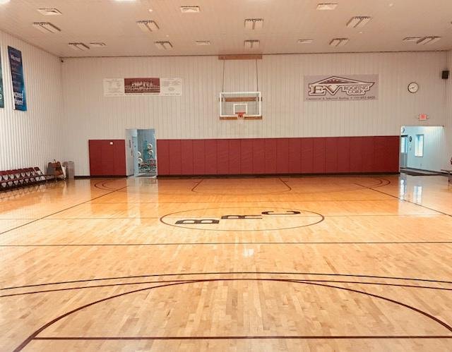 Social spots from Borza's Recreation Center