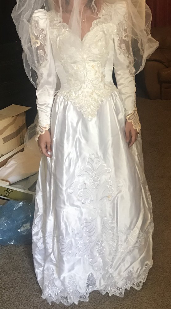 ROSE’S ALTERATIONS, TAILORING & BRIDAL SERVICES 24 Reviews Sewing