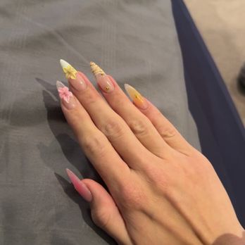 La Belle Nail Spa - Nail Salons Near Me - Costa Mesa, California La Belle Nail Spa - Nail Salons Near Me - Costa Mesa, California